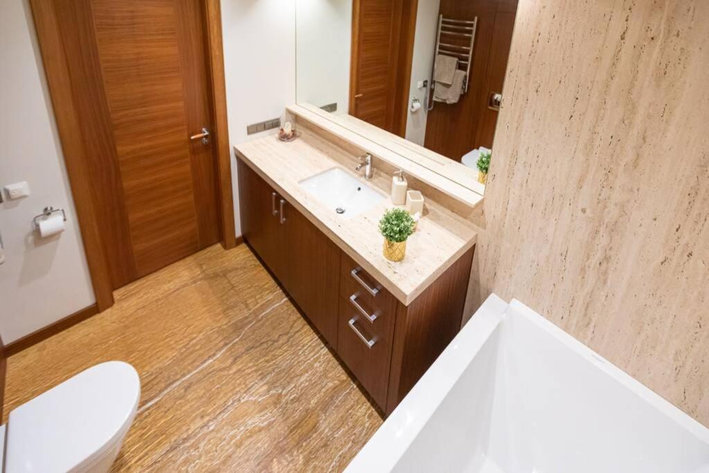 Cozy River-Side Apartment Right In Riga Exterior foto